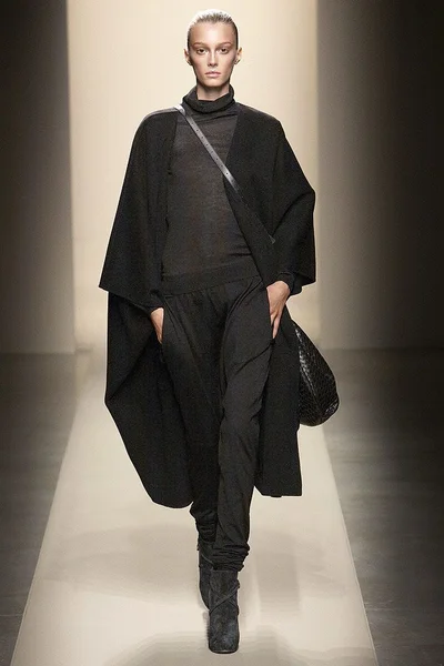 Look 3